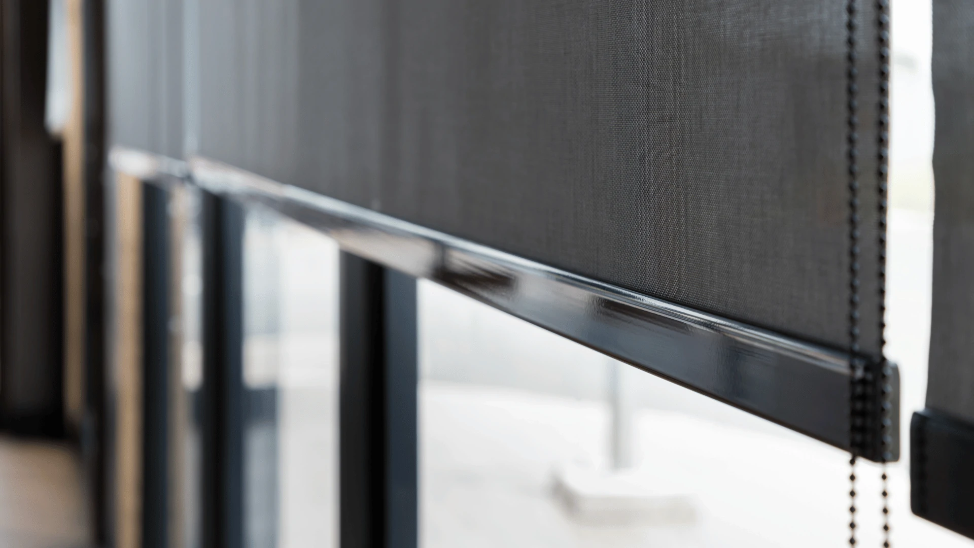 gorden roller blind